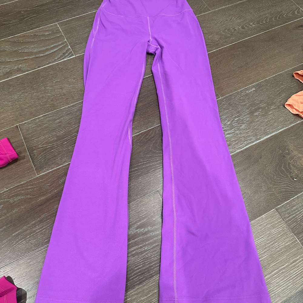 Groove Nulu High Waisted Flared Pant Size 6